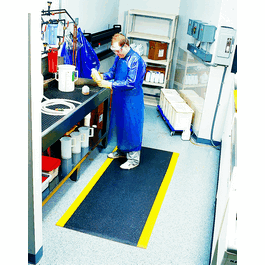 Wearwell® Ultra-Tred ArmorCote® - Ultra-Tred Armor-Cote Floor Mat, Black w/Yellow Borders,3/8in x 3ft x 12ft - 1 ea