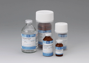 (R)-(-)-α-Methoxy-α-(trifluoromethyl)phenylacetyl Chloride (ca. 18% in Dichloromethane, ca. 1.0mol/L) [for Determination of the optical purity of Alcohols and Amines], CAS RN: 39637-99-5, Product Number: M2215