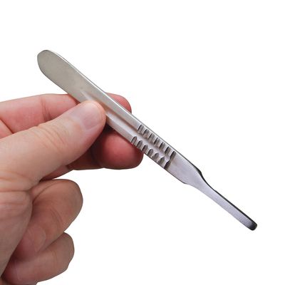 Scalpel Handle, Economy, No. 4, Stainless Steel, Uses Blades No. 20-25